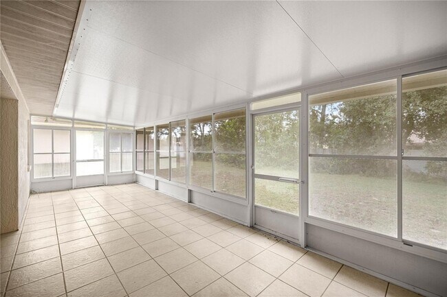 Building Photo - 13552 SW 81 Cir