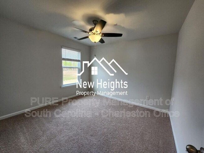 Building Photo - 179 Cherry Grv Dr