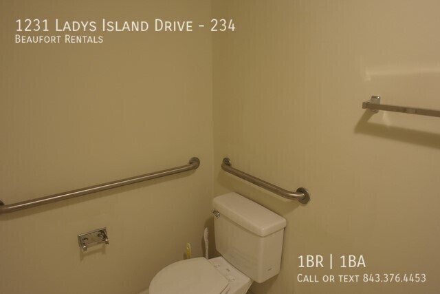 Building Photo - 1231 Ladys Island Dr