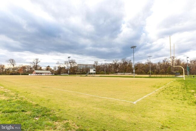 Building Photo - 1206 Maple Grove Ln