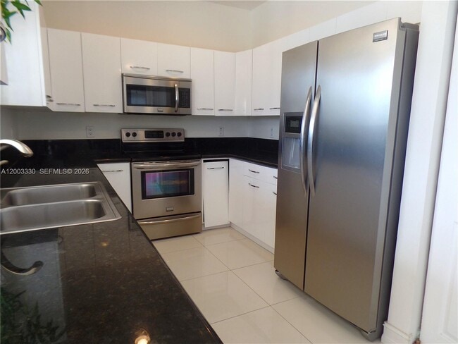 Building Photo - 1365 Majesty Terrace