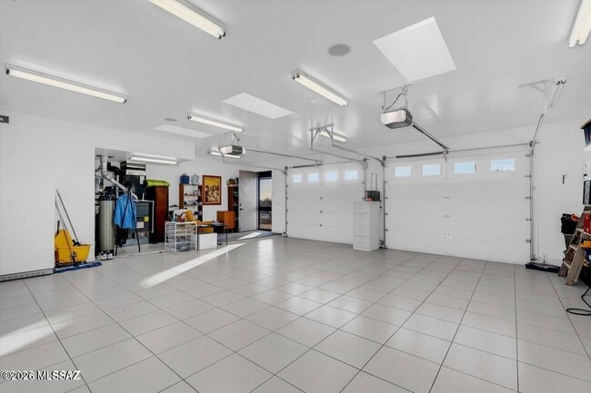 Building Photo - 15190 E Two Bar Z Ranch Pl