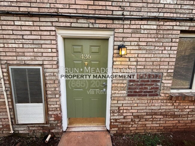 Building Photo - 436 E Red Bud Rd