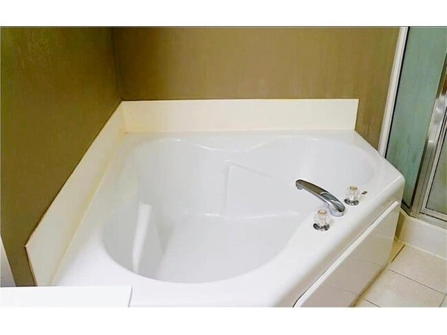 Building Photo - 2332 Eagle Trace Ln