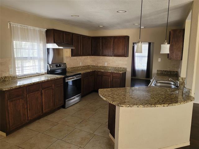 Building Photo - 110 La Fawn Cir