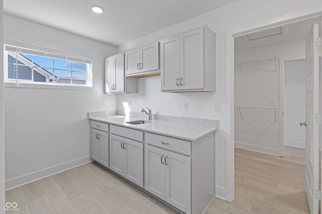 Building Photo - 15440 Cardonia Rd