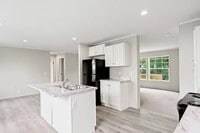 Building Photo - 24 Parkview Dr