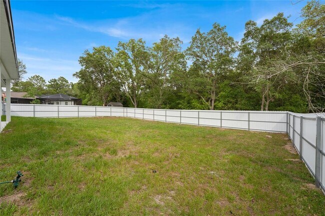 Building Photo - 7897 N Fieldstone Point