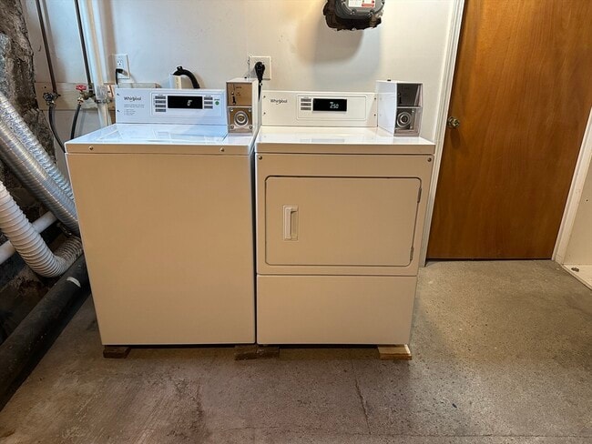 Building Photo - 50 Mt Ararat Rd