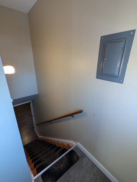 Stairwell to Basement - Off Kitchen - 2519 Lelaray St