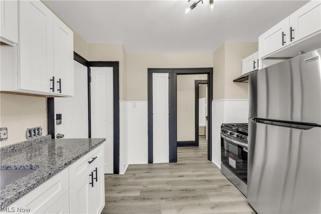 Building Photo - 1063 E 171st St