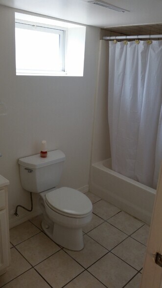 Building Photo - 330 Green St