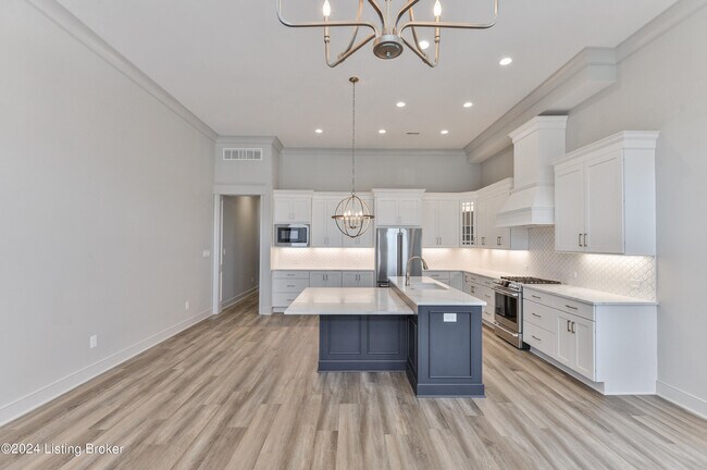 Building Photo - 10504 Meeting St