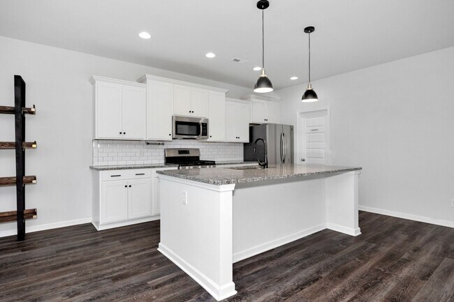 Building Photo - Beautiful 4-Bedroom Home with Office, Bonus Room, and Large Backyard