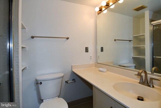 Building Photo - 5175 King Charles Way
