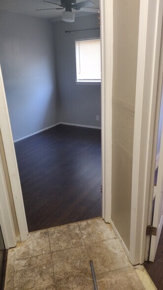 Building Photo - 6927 Belforest
