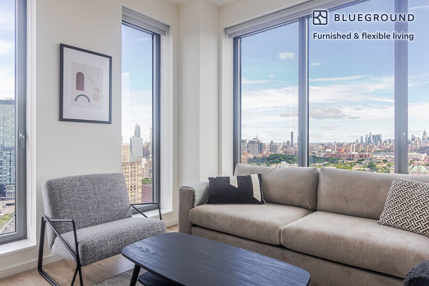 Building Photo - 545 Vanderbilt Ave