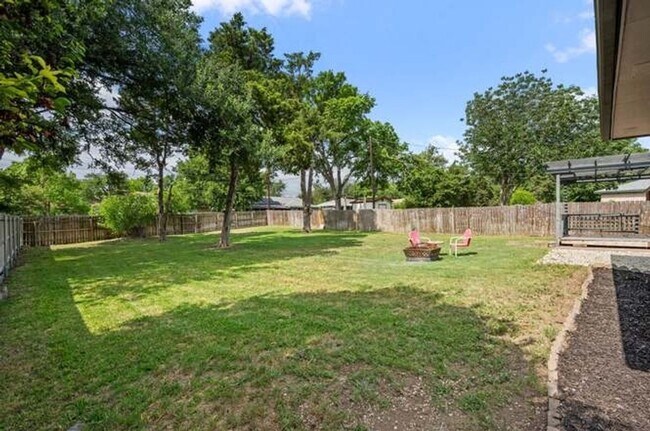 Building Photo - 4 Bedroom Single Family Home in Pflugerville