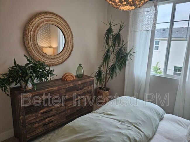 Building Photo - 2622 Gable St