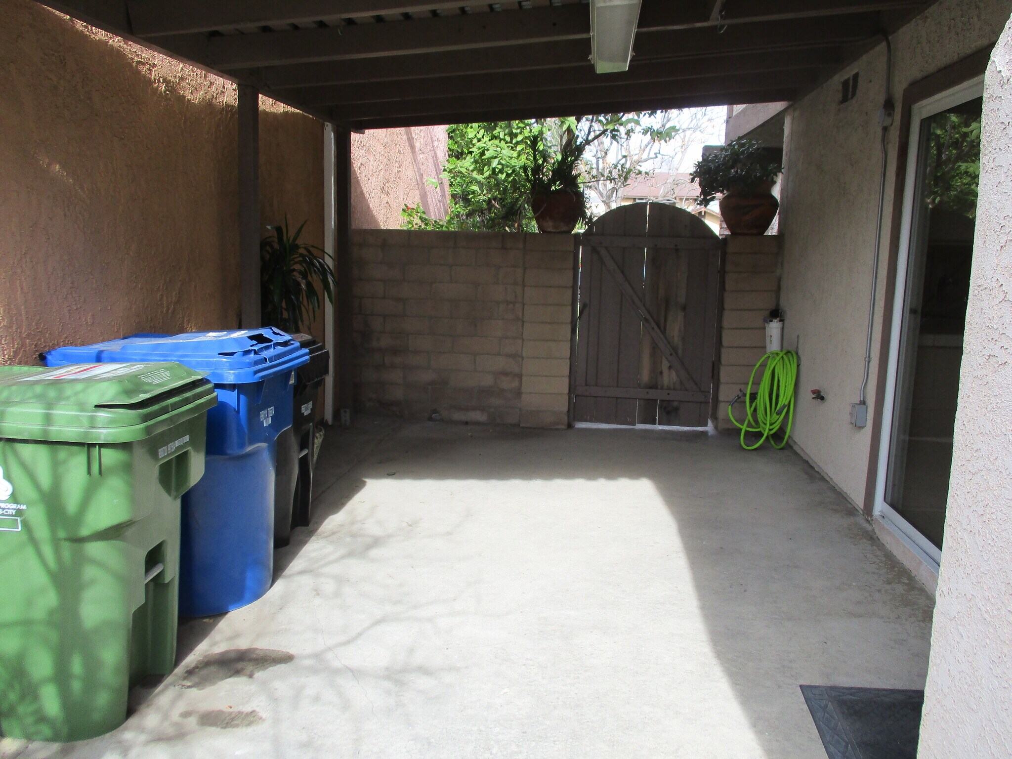 Building Photo - 22008 Lemarsh St