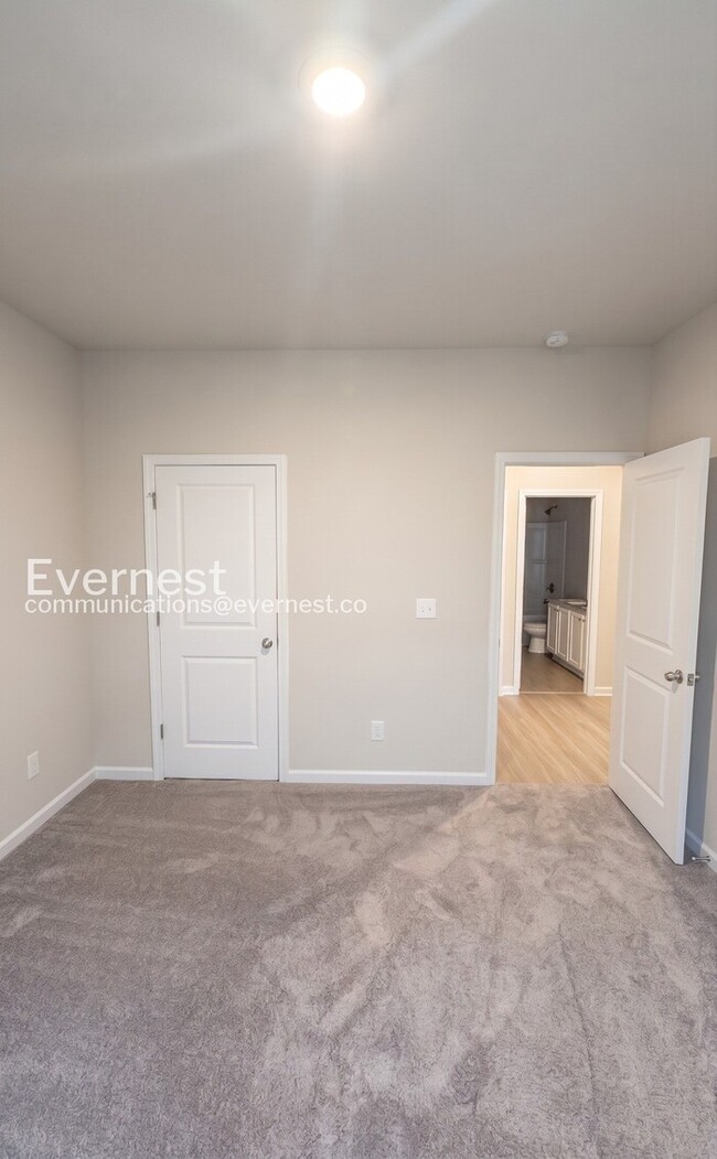 Building Photo - 4-Bed/2-Bath Home/Pet Friendly/Available Now!