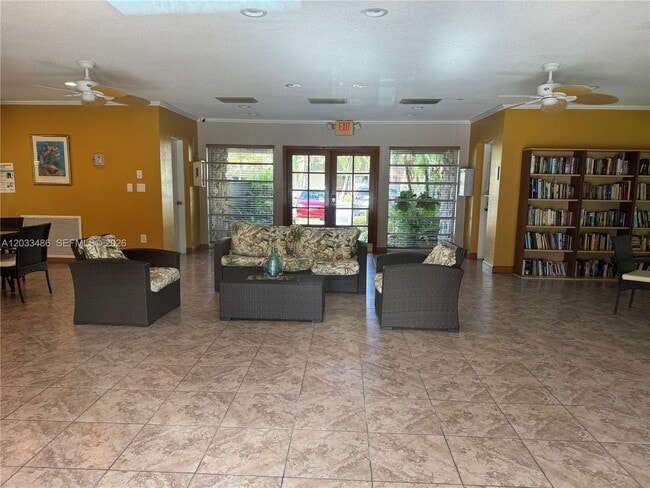 Building Photo - 8335 SW 72nd Ave