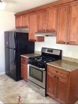 Building Photo - 1195 Santa Ana St