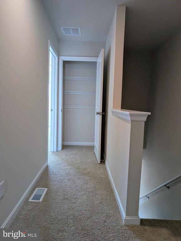 Building Photo - 134 Willett Holw St