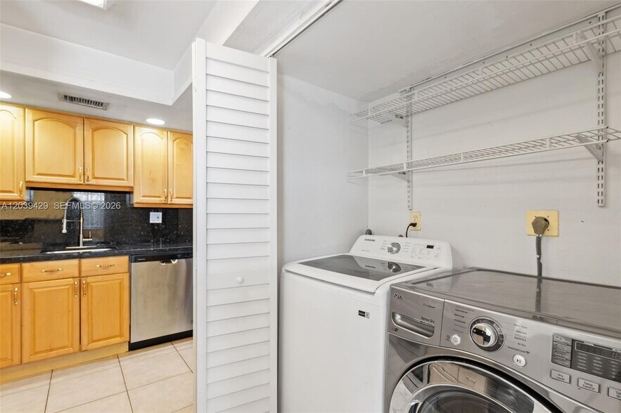 Building Photo - 1774 SW 81st Ln