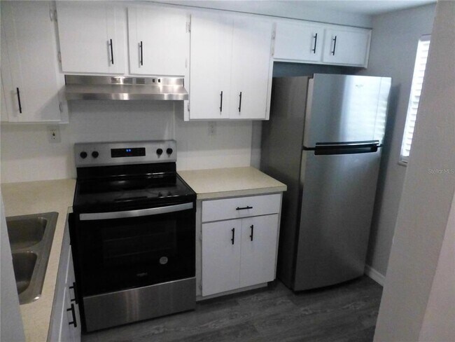 Building Photo - 3933 Winston Dr