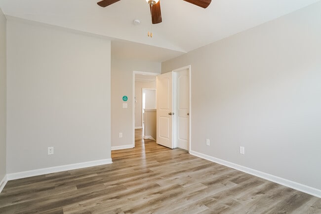 Building Photo - 306 Randolph Dr