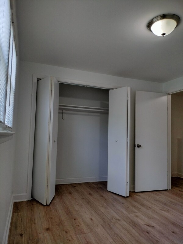 Building Photo - 7910 S Muskegon Ave