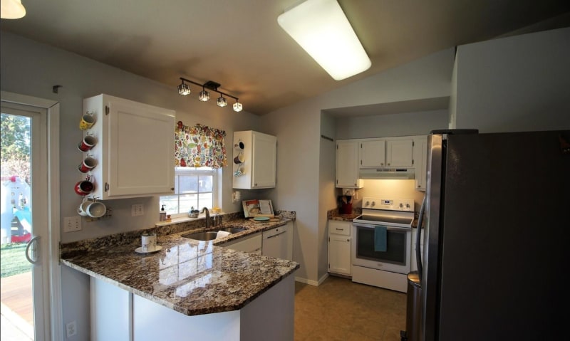 Building Photo - 845 Aspen Pl