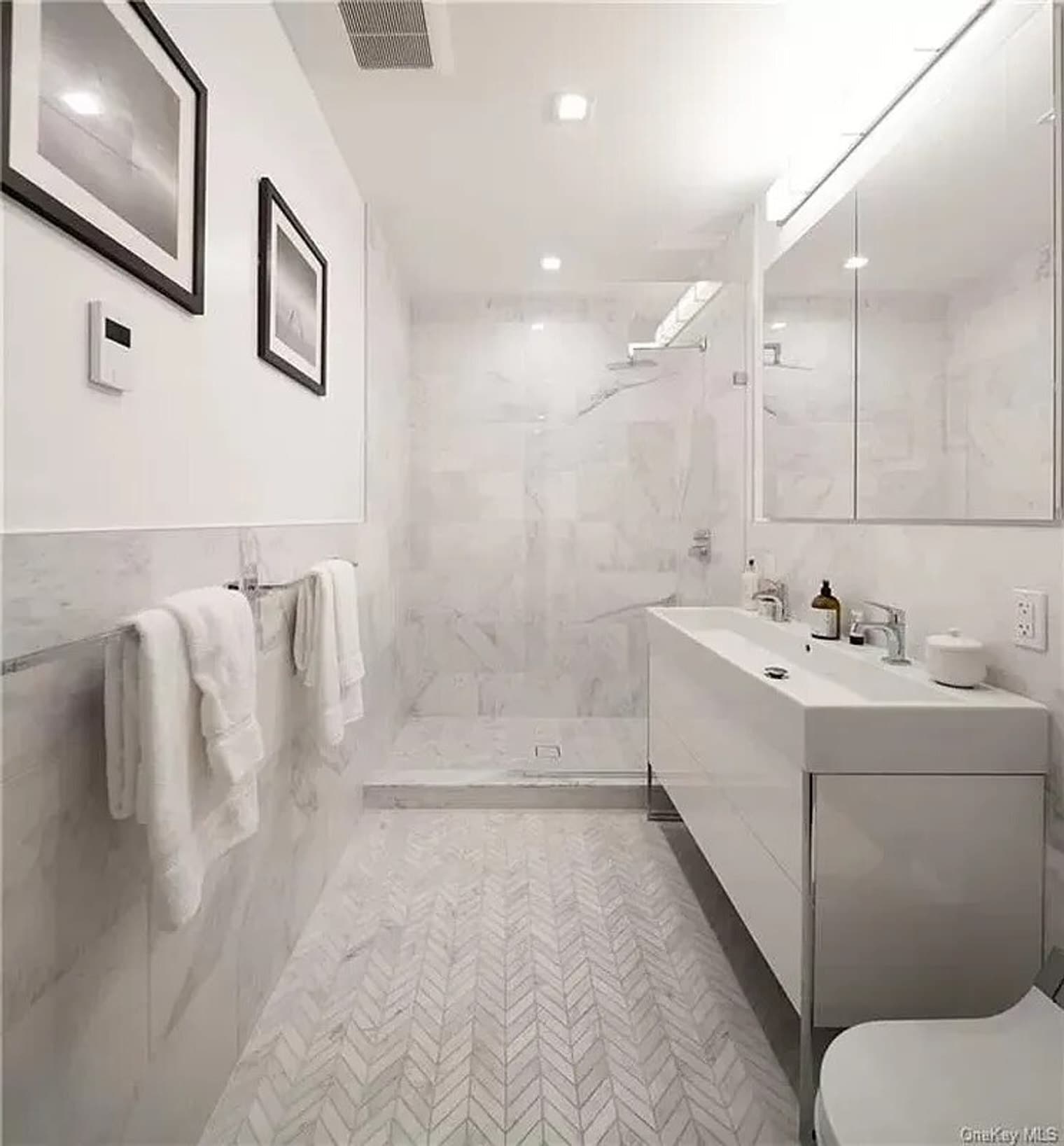 Building Photo - 543 3rd Ave