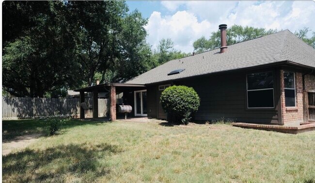 Building Photo - 22018 Silver Lode Dr