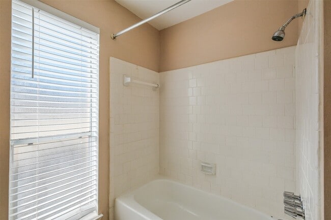 Building Photo - 3738 Quiet Pl Dr