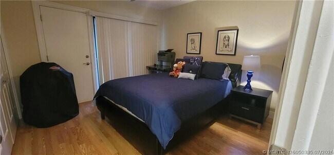 Building Photo - 6010 S Falls Cir Dr