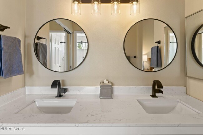 Building Photo - 6168 Greenbrook Dr