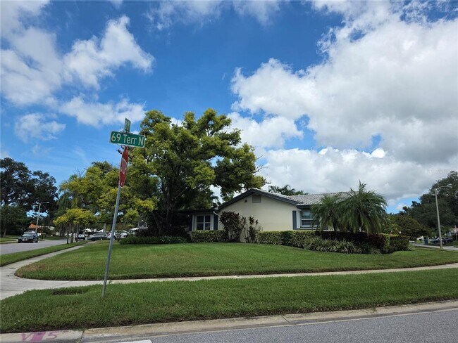 Building Photo - 12291 69th Terrace