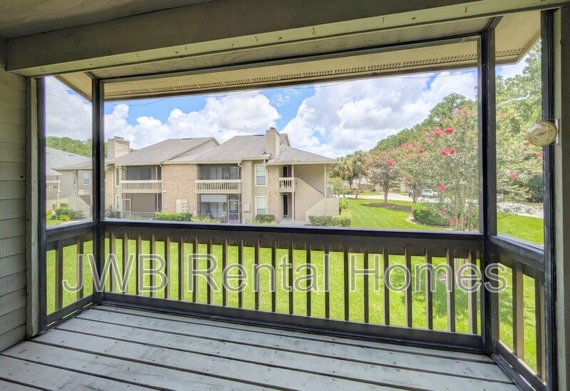 Building Photo - 10200 Belle Rive Blvd