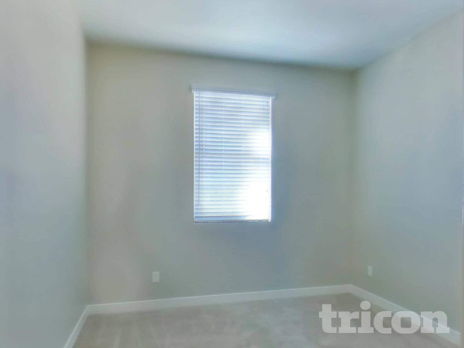 Building Photo - 2638 E Danbury Rd