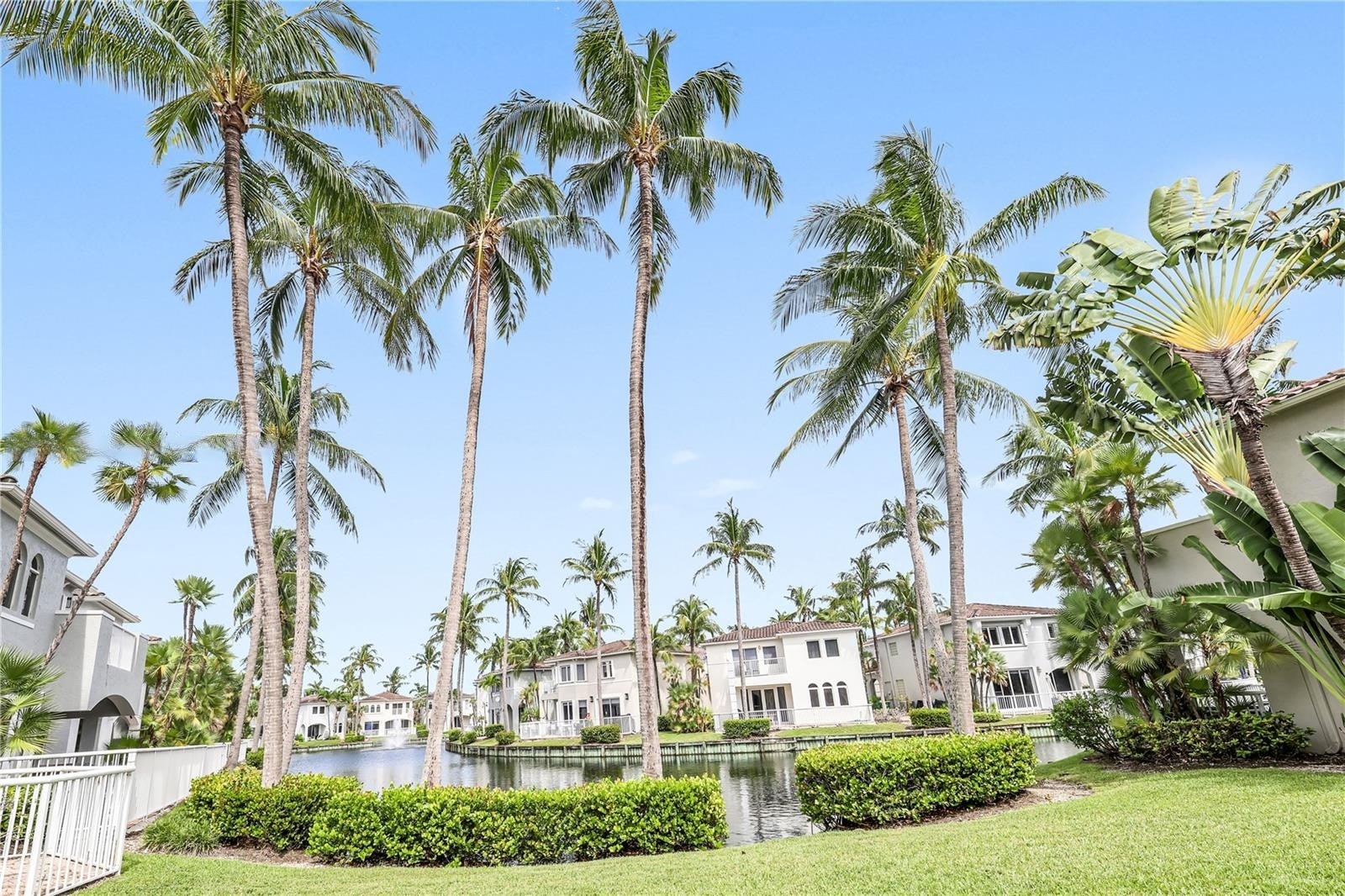 Building Photo - 3015 NE 208th St