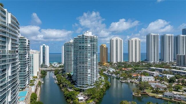 Building Photo - 300 Sunny Isles Blvd