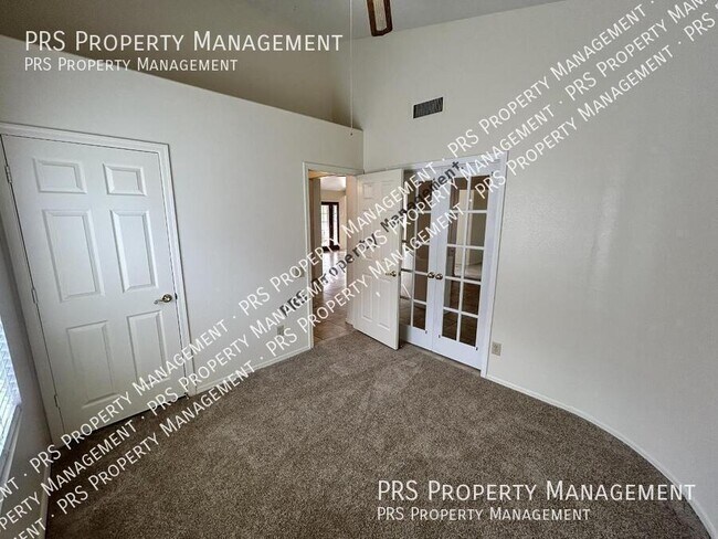 Building Photo - 3809 E Desert Flower Ln
