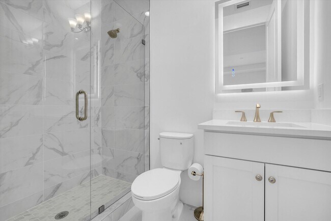 Building Photo - 13482 Artisan Cir