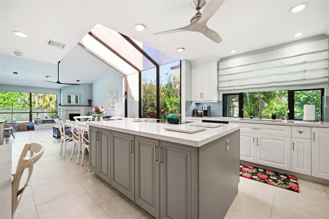 Building Photo - 11703 Sunfish Way
