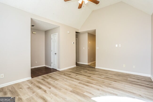 Building Photo - 1374 N Hampton Dr