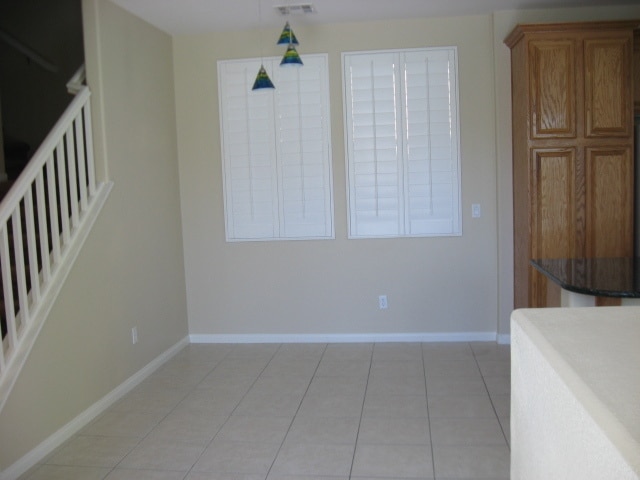 Building Photo - Beautiful, Spacious Four Bedroom + Loft Home in Gated Community!