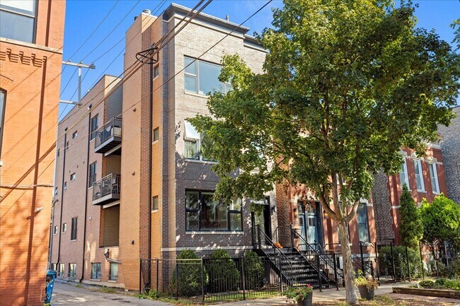 Building Photo - 1944 W Thomas St