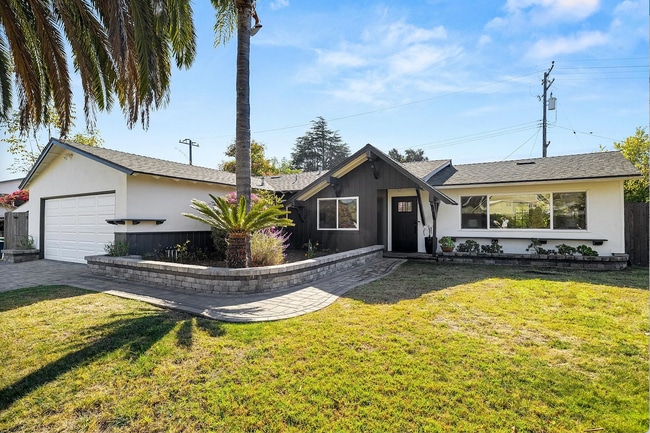 Primary Photo - 6283 Guava Ave